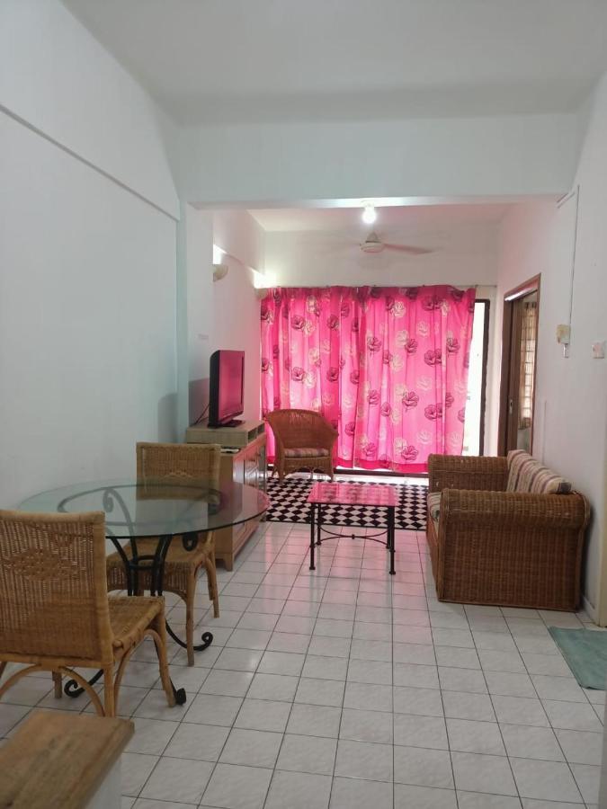 Seaview Apartment *