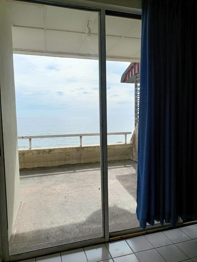 Seaview Apartment