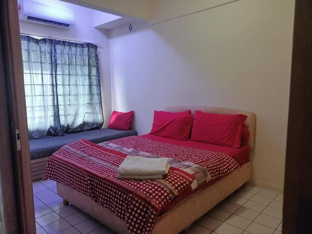 Seaview Apartment *